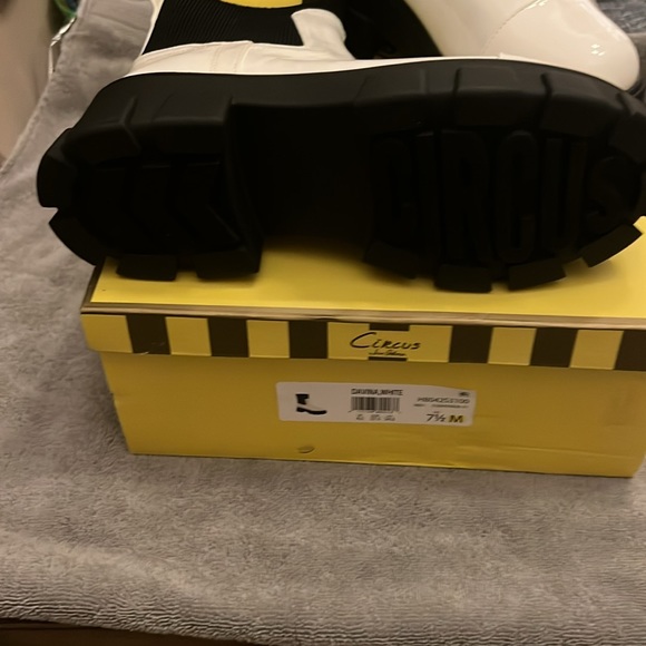 Circus by Sam Edelman new boots - Picture 2 of 3